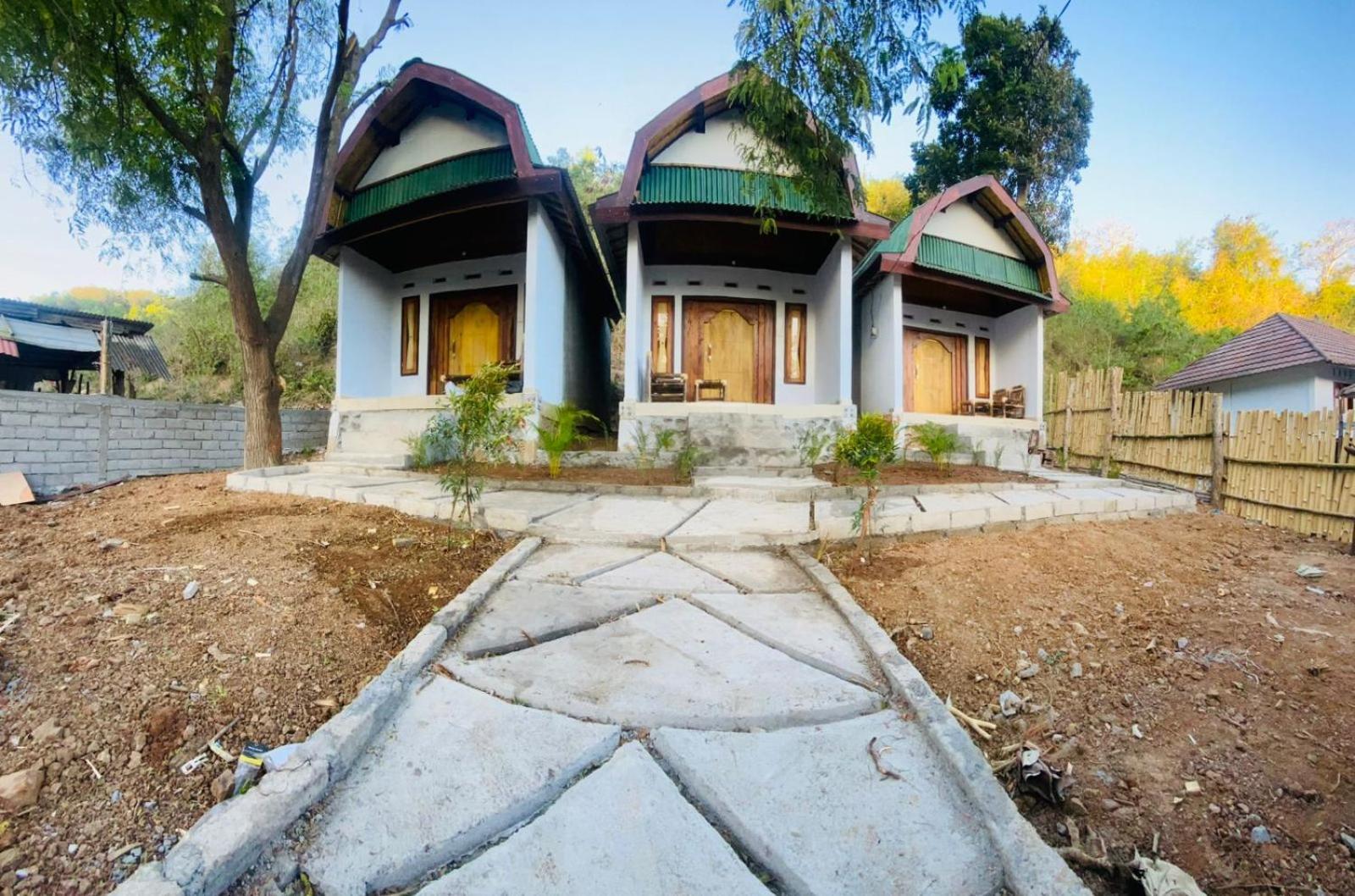 Diki Bungalows Kuta  Zewnętrze zdjęcie