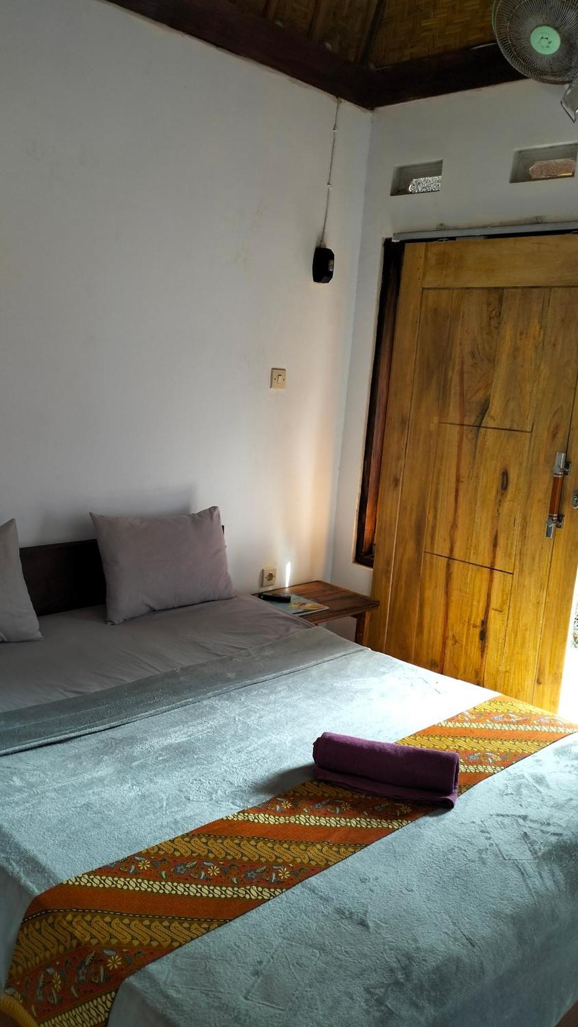 Diki Bungalows Kuta  Zewnętrze zdjęcie