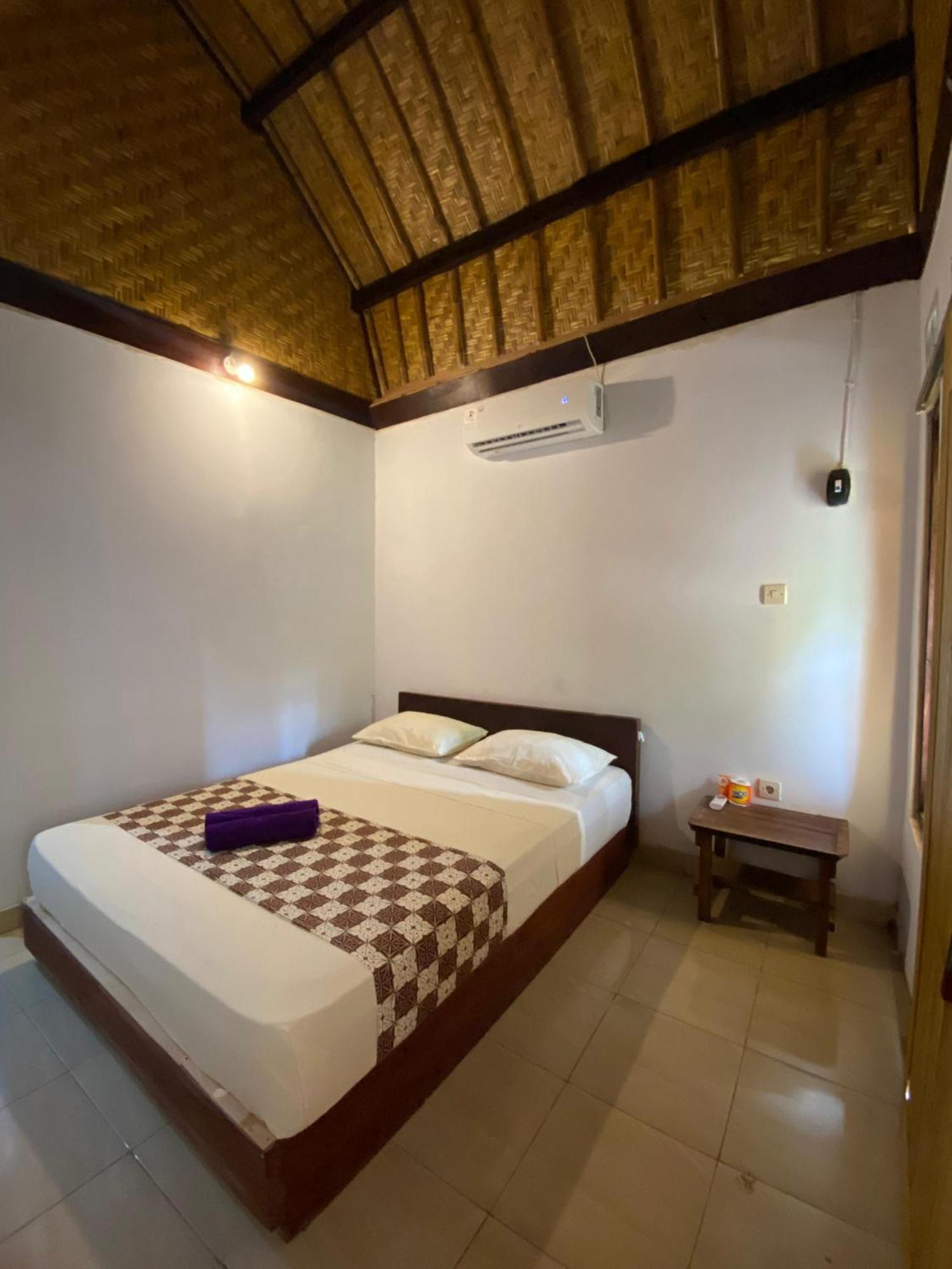 Diki Bungalows Kuta  Zewnętrze zdjęcie